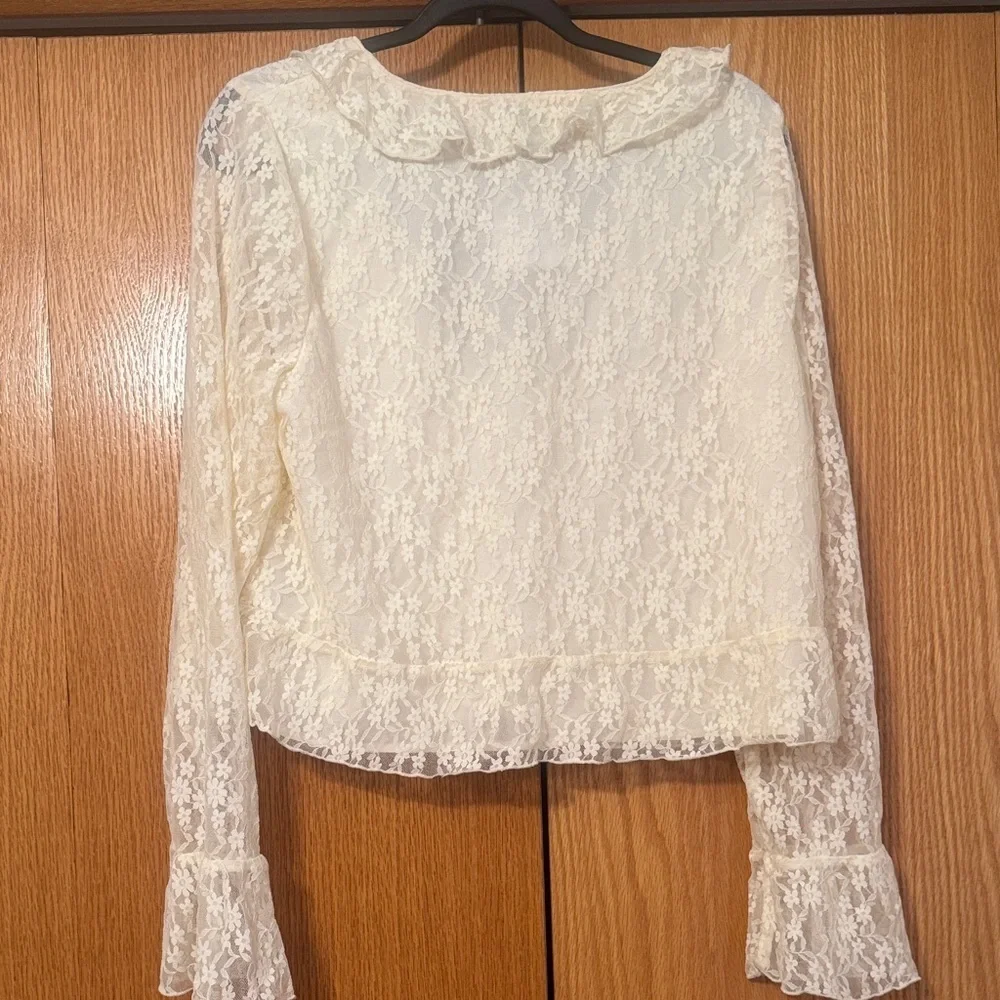 American Eagle Outfitters buttery yellow/Cream Lace Blouse - Picture 7 of 7